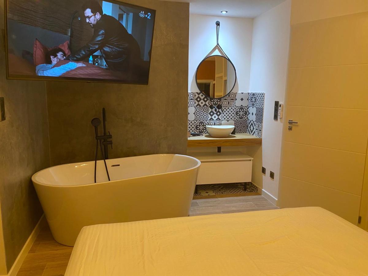 Villa Ghjuvan - Sea, Mountain & Spa Peri Bagian luar foto